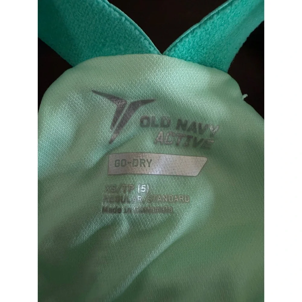 Old Navy Active Girls XS Green Striped Tank Top Athletic Layering Go-Dry - Picture 5 of 10